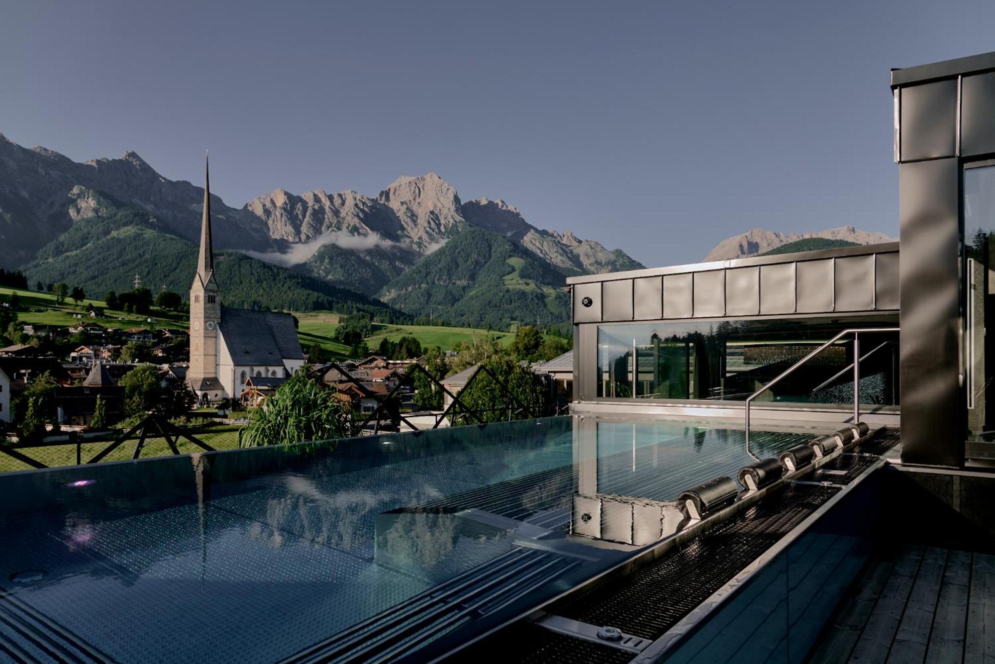 Die Hochkoenigin - Mountain Resort Maria Alm am Steinernen Meer Exterior photo